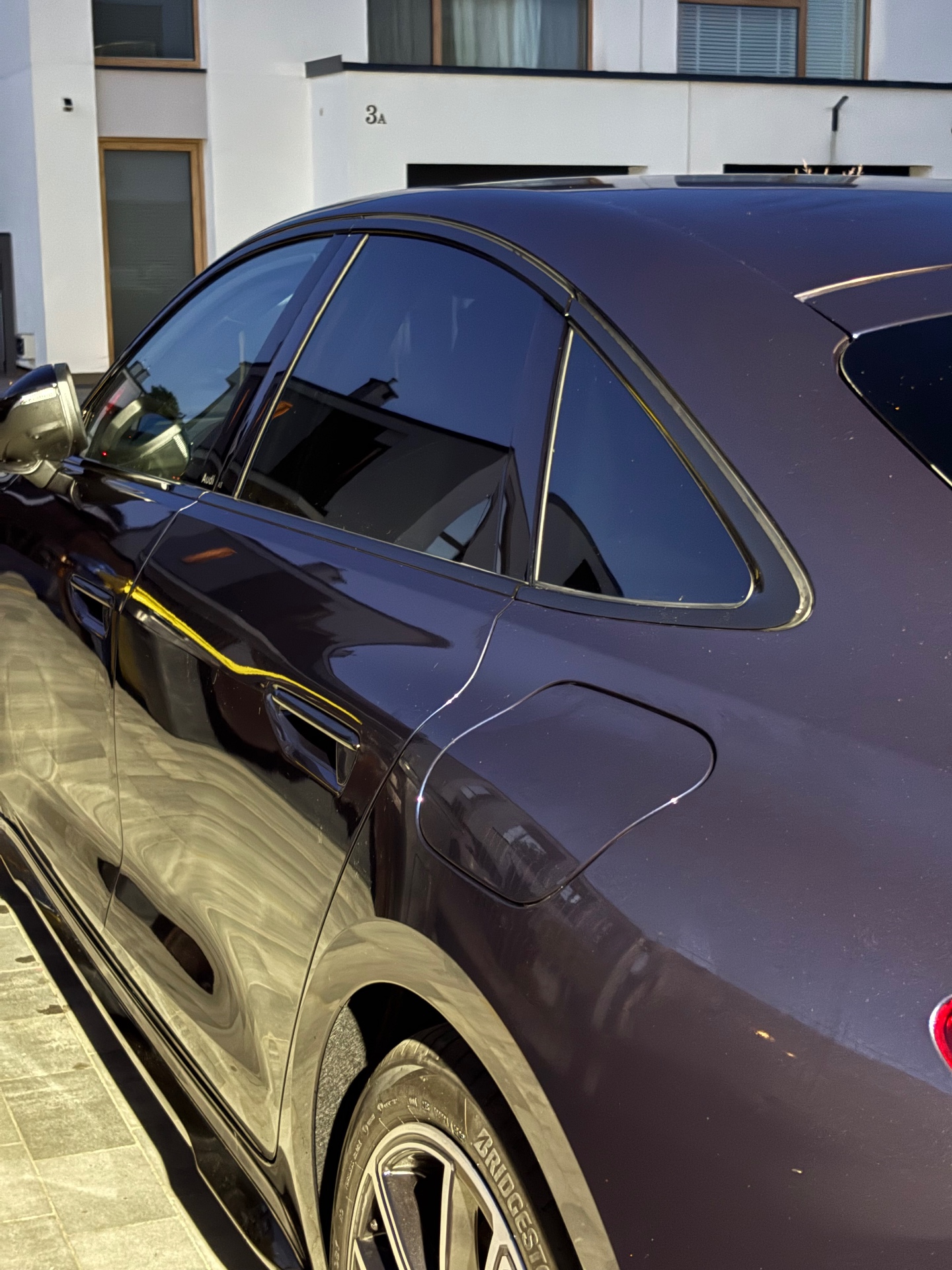 Audi A5 2025 B10 po myciu zewnętrznym — bok, idealnie czysty lakier i felgi. NovaCars Słupsk.